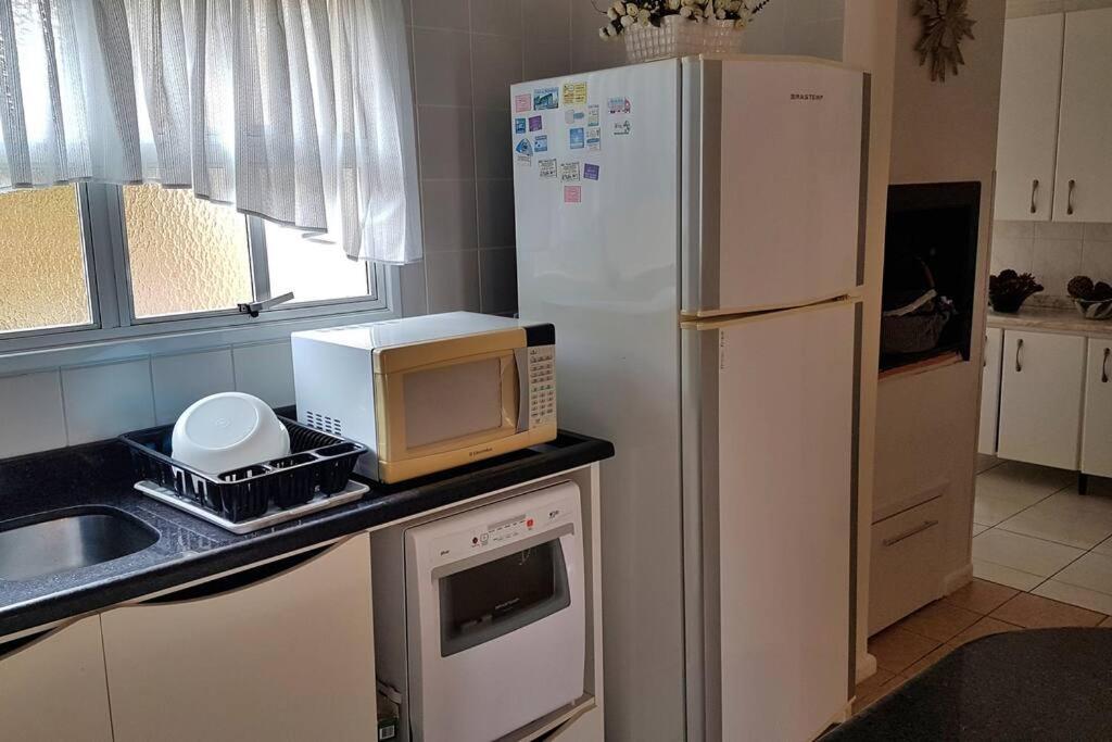 Acolhedora Casa De Praia Em Condominio Fechado A Beira Mar シャングリラ エクステリア 写真